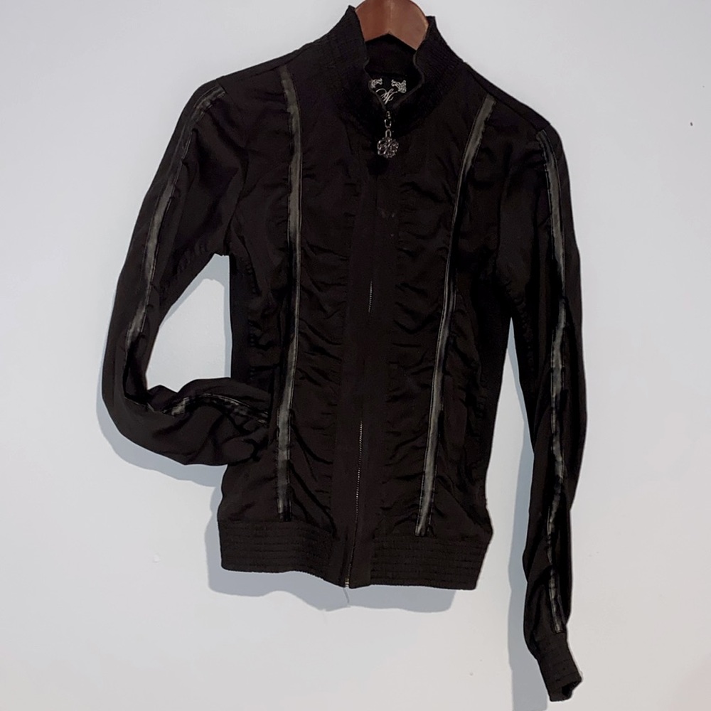 Sean John women’s jacket. Black. Fitted jacket. Large.